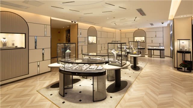 老鳳祥新時尚體驗店揭幕暨新春珠寶新品發布