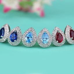 韓風(fēng)簡(jiǎn)約，點(diǎn)睛之飾 微鑲嵌多色寶石耳釘，點(diǎn)亮日常時(shí)尚